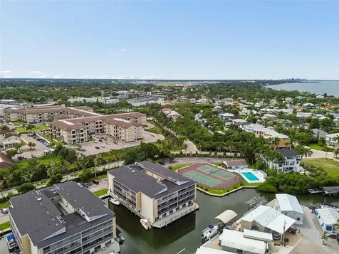 1714 69th Avenue W Bradenton FL 34207