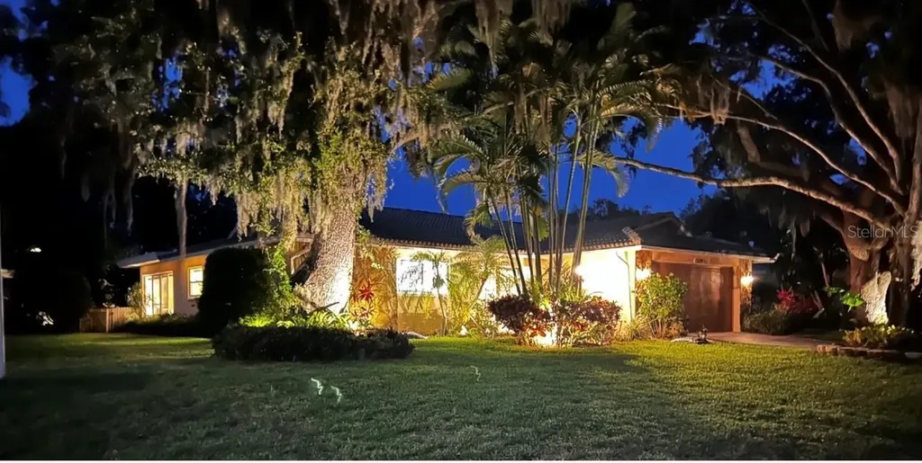 1529 E Dorchester Drive Palm Harbor FL 34684