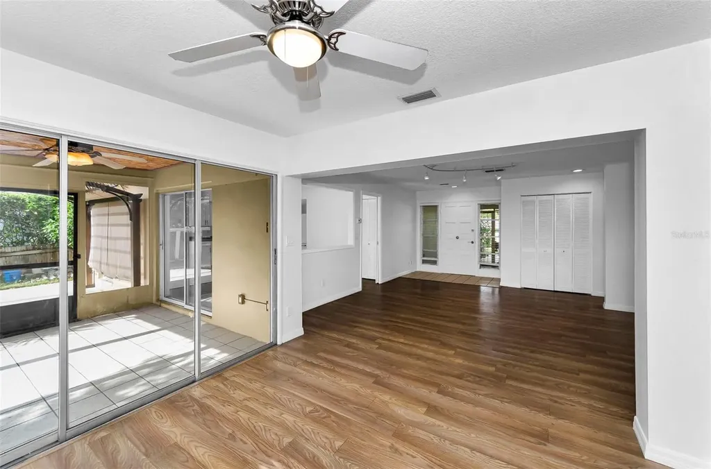 1529 E Dorchester Drive Palm Harbor FL 34684