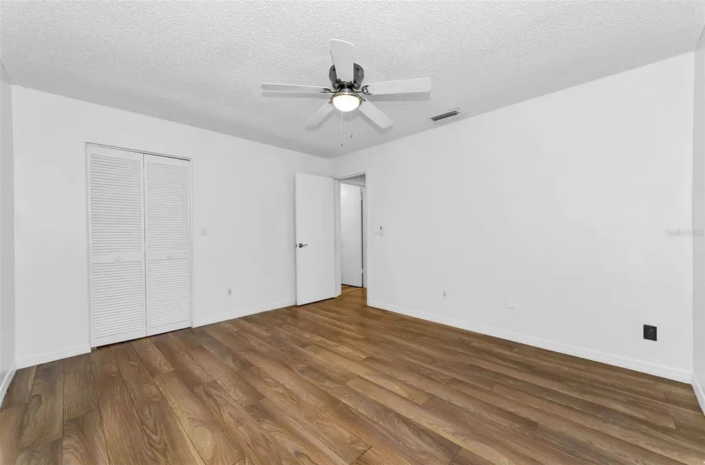 1529 E Dorchester Drive Palm Harbor FL 34684