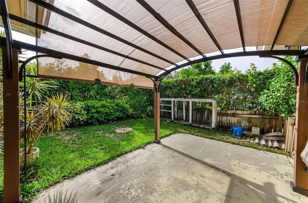 1529 E Dorchester Drive Palm Harbor FL 34684