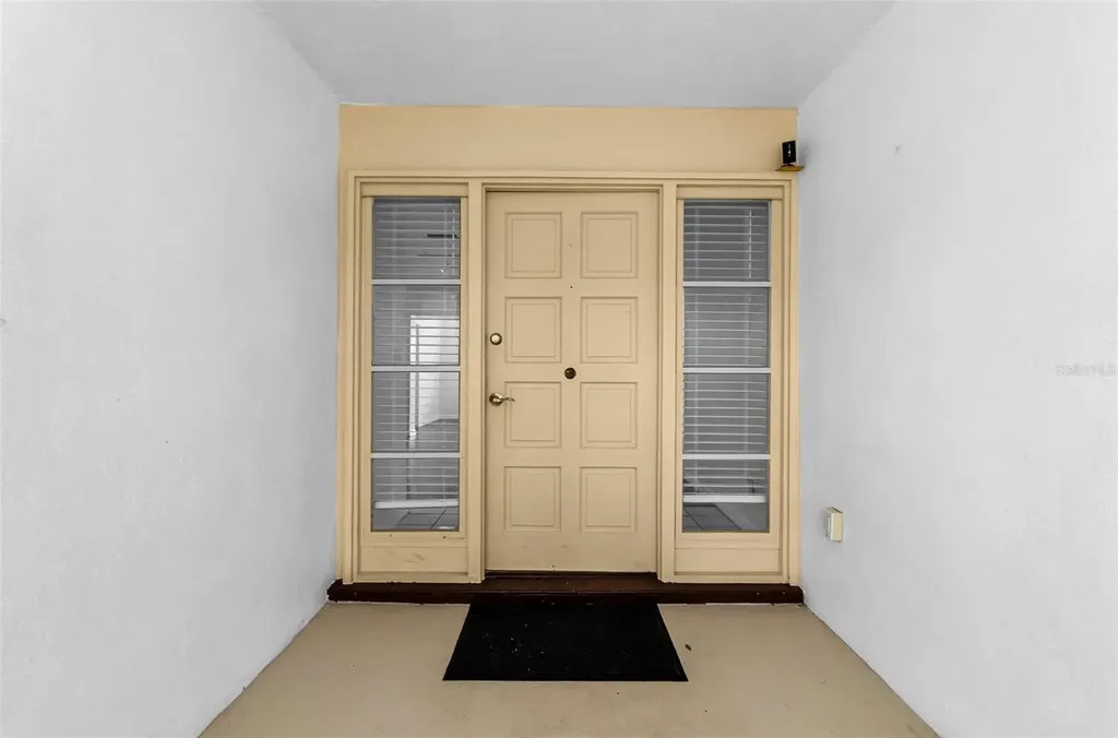 1529 E Dorchester Drive Palm Harbor FL 34684
