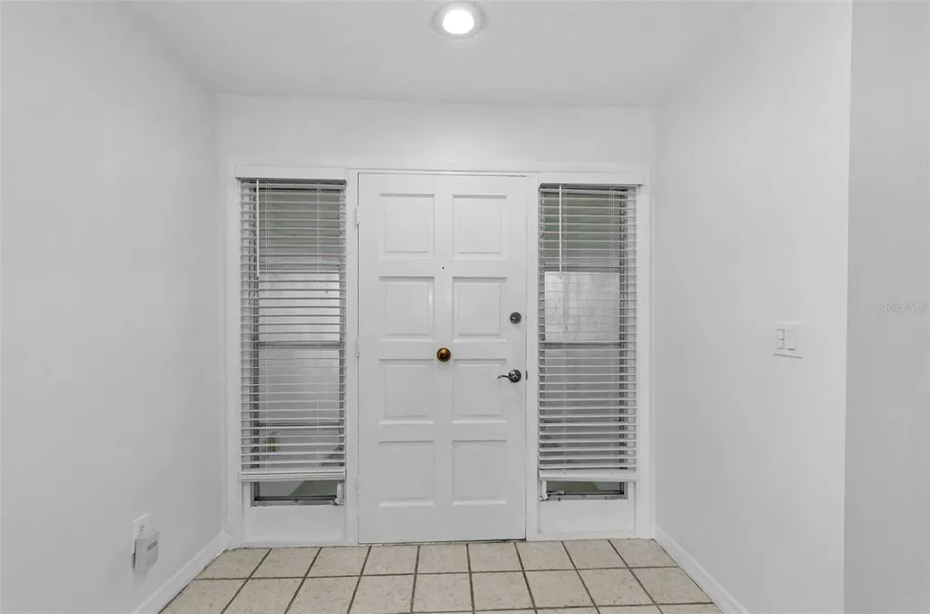 1529 E Dorchester Drive Palm Harbor FL 34684