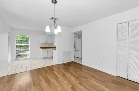 1529 E Dorchester Drive Palm Harbor FL 34684