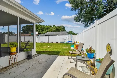 6743 Knightsbridge Drive New Port Richey FL 34653