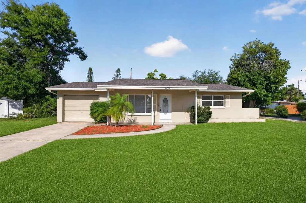 11234 68th Avenue N Seminole FL 33772