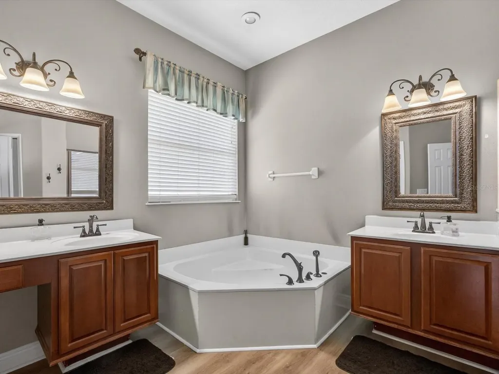 10331 Lake Sheen Reserve Boulevard Orlando FL 32836