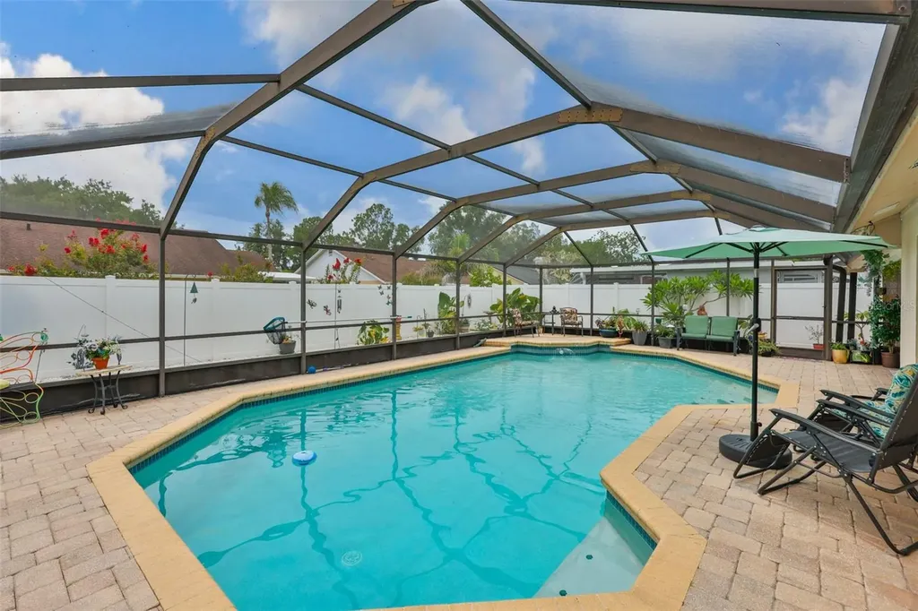 8715 Hampden Drive Tampa FL 33626