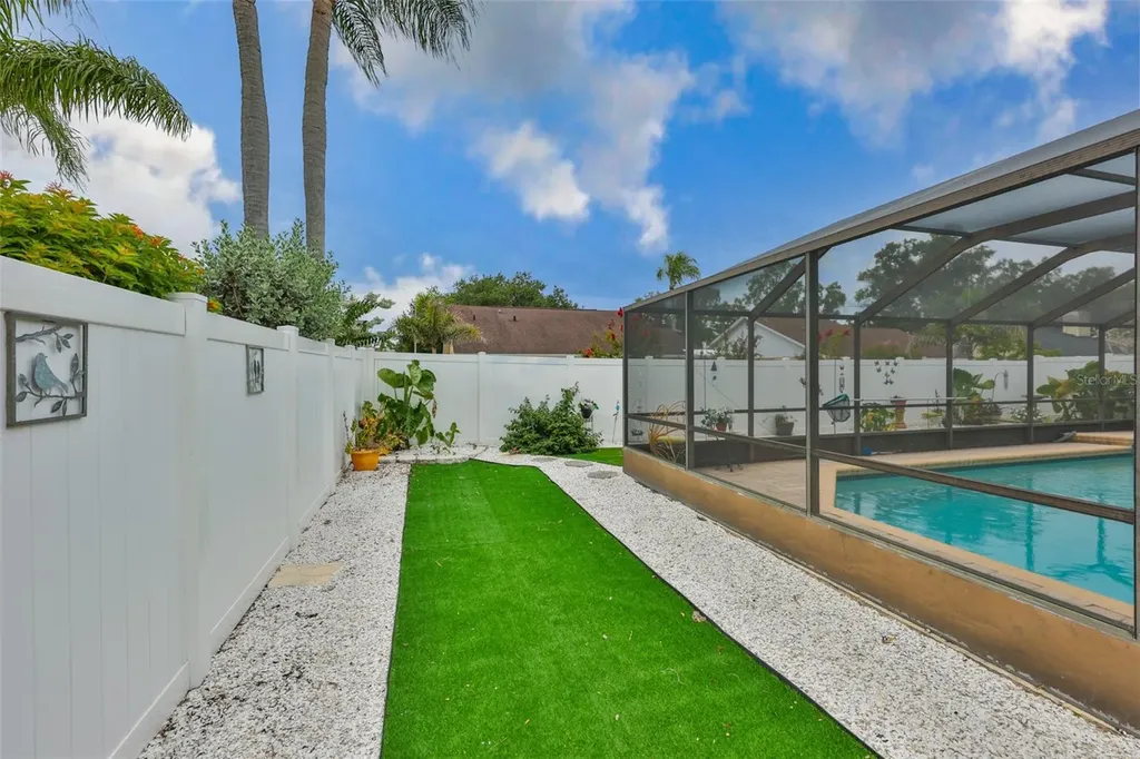 8715 Hampden Drive Tampa FL 33626