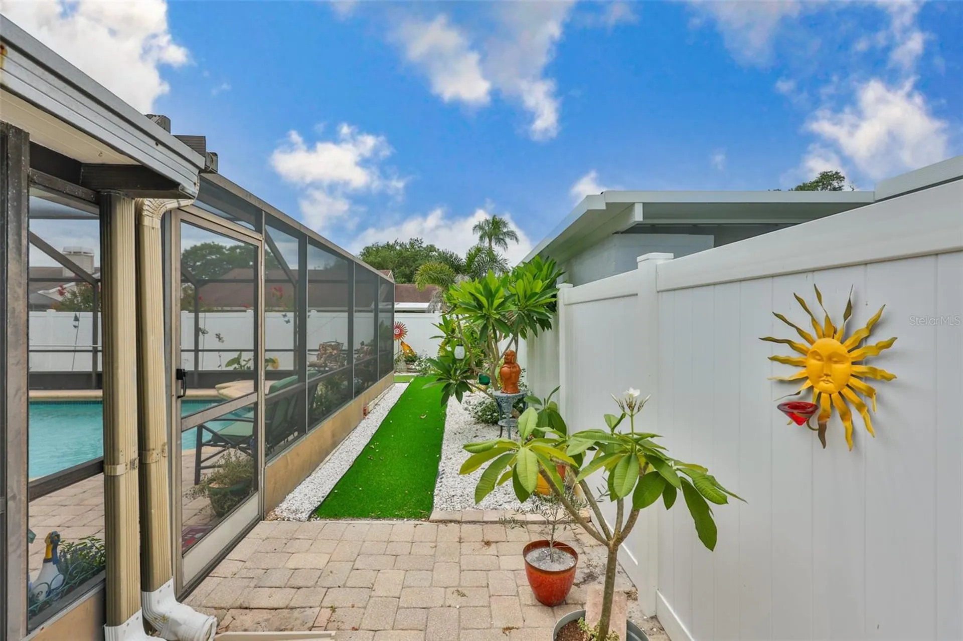 8715 Hampden Drive Tampa FL 33626