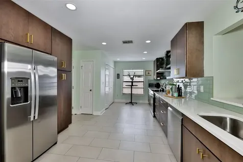 8715 Hampden Drive Tampa FL 33626