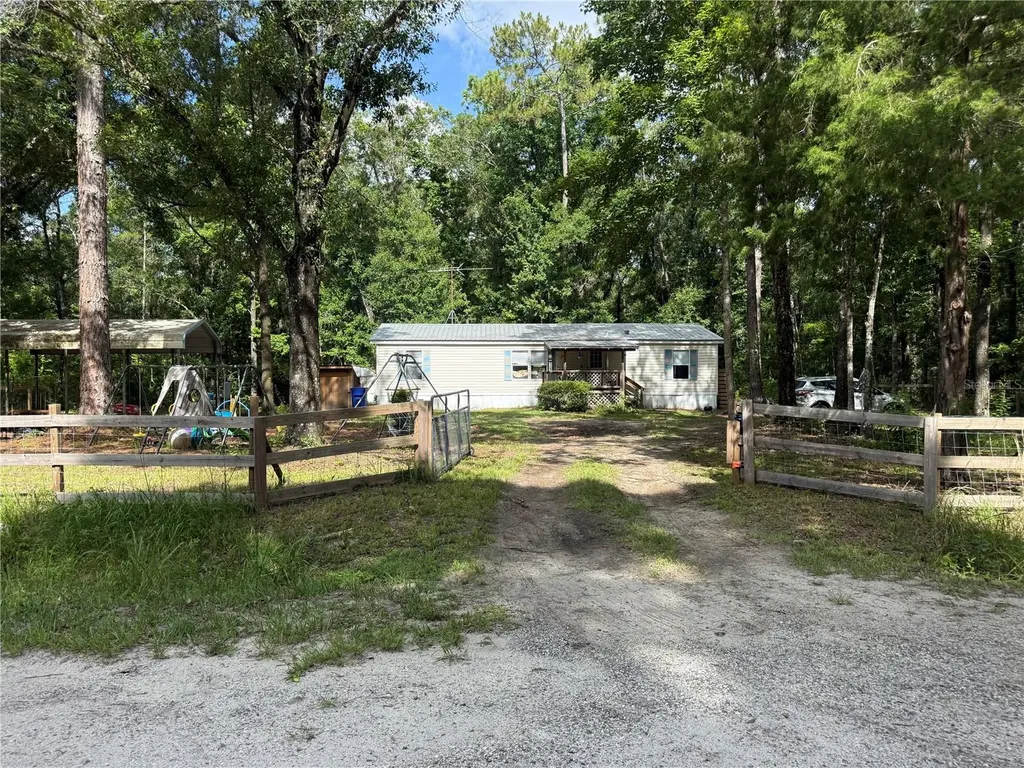 10225 Weatherby Avenue Hastings FL 32145