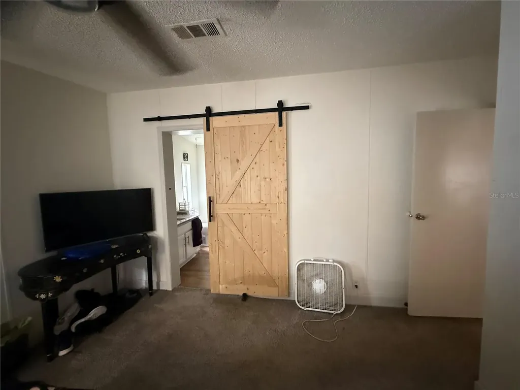 10225 Weatherby Avenue Hastings FL 32145