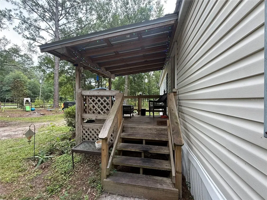 10225 Weatherby Avenue Hastings FL 32145