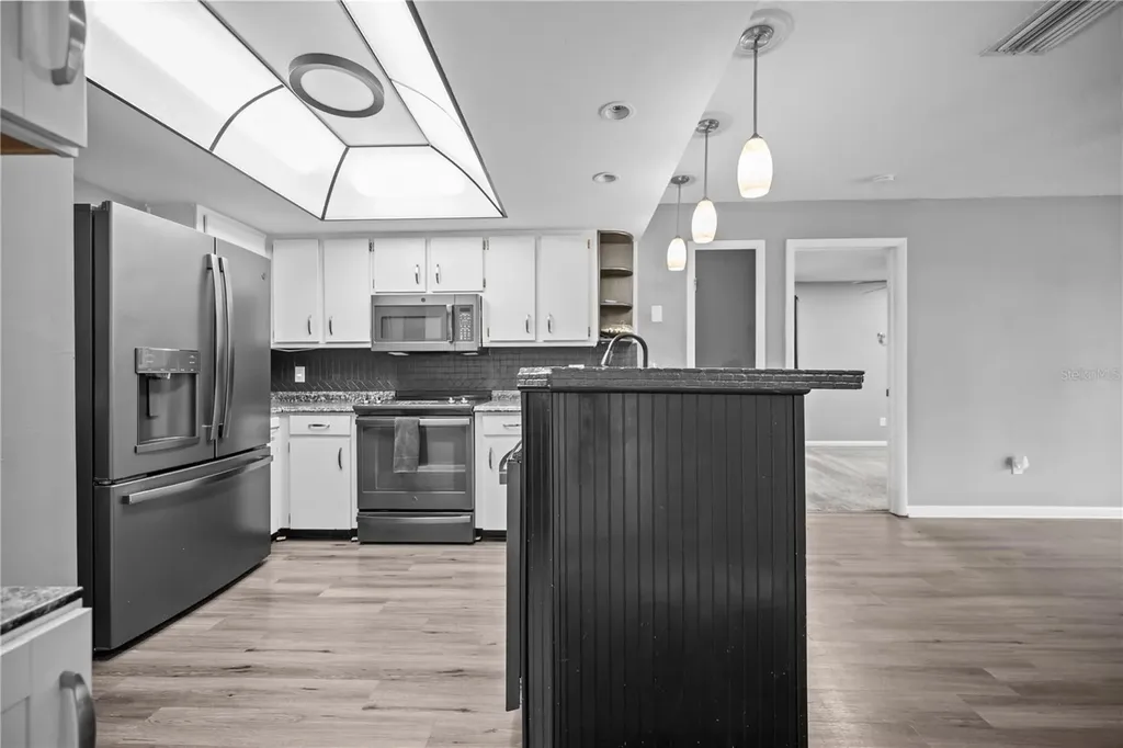 2015 Ronald Circle Seffner FL 33584