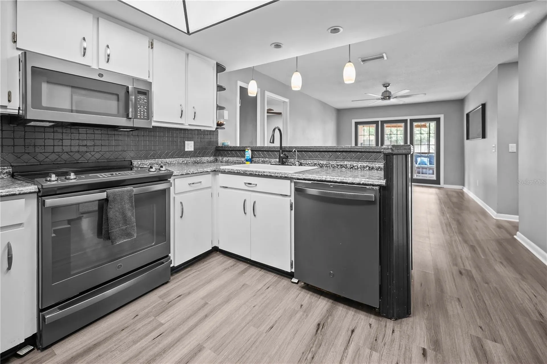2015 Ronald Circle Seffner FL 33584