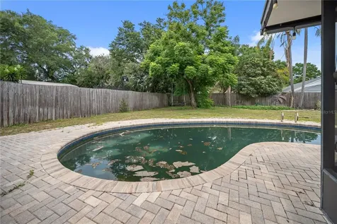 2015 Ronald Circle Seffner FL 33584