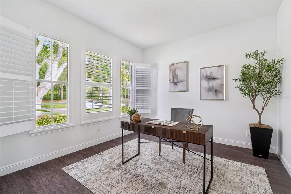 10229 Quails Landing Avenue Tampa FL 33647
