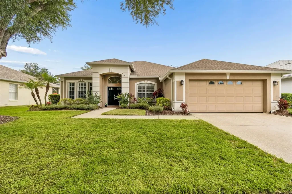 10229 Quails Landing Avenue Tampa FL 33647