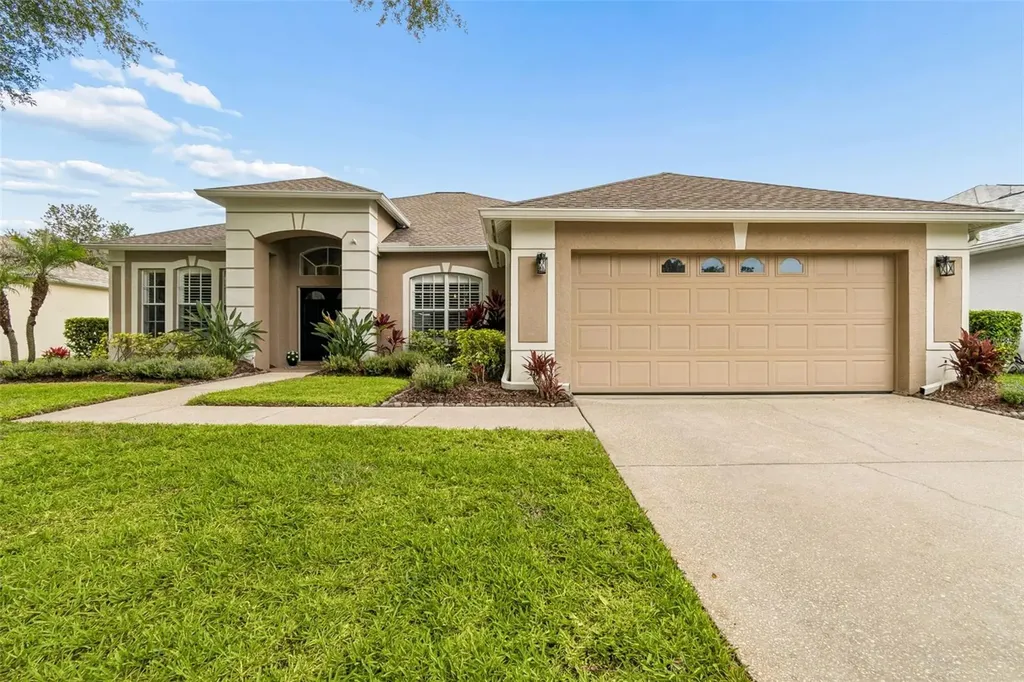 10229 Quails Landing Avenue Tampa FL 33647