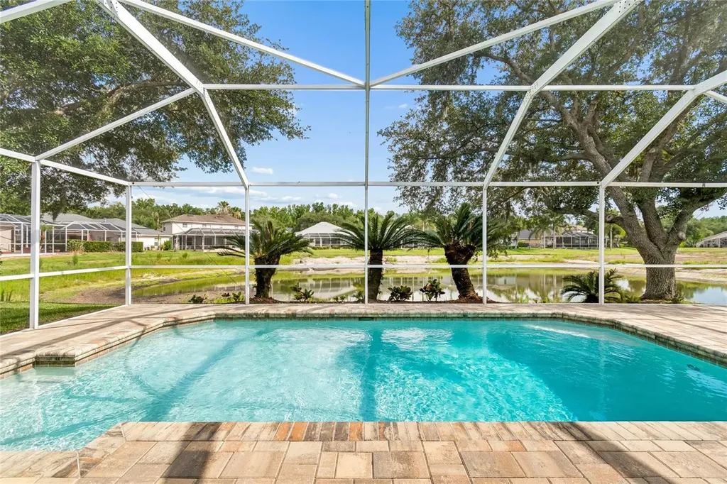 10229 Quails Landing Avenue Tampa FL 33647