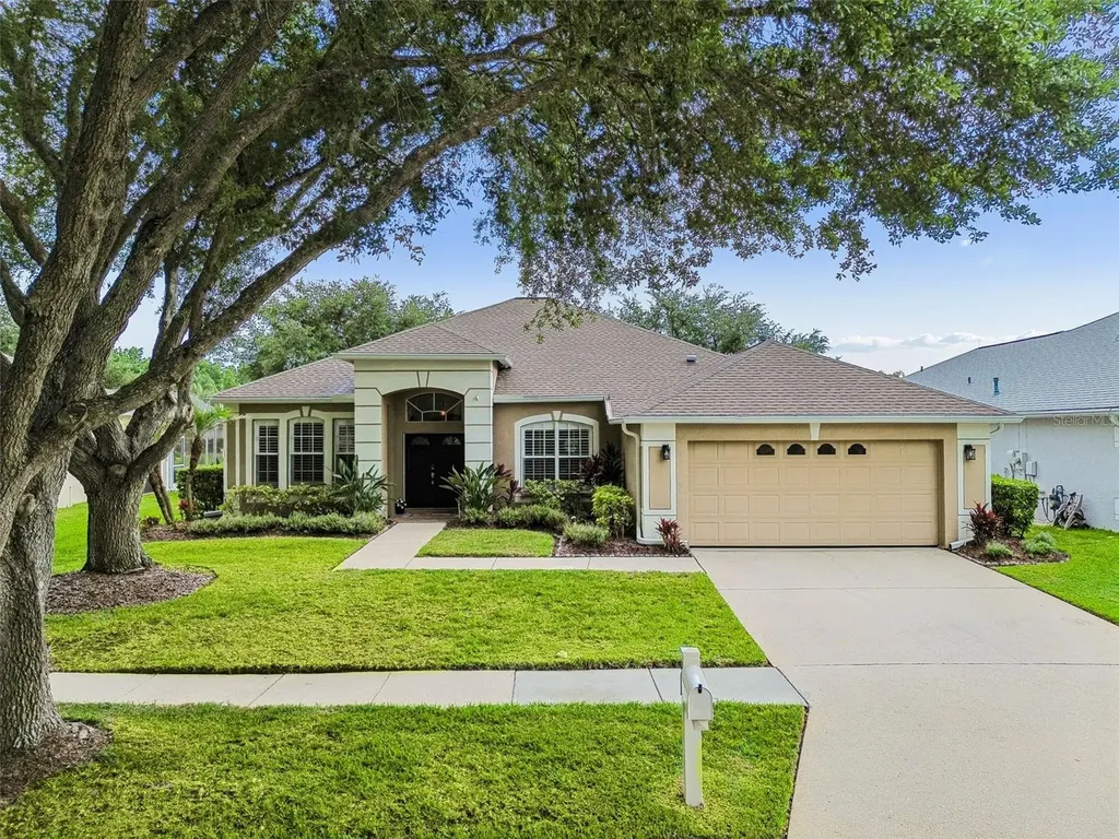 10229 Quails Landing Avenue Tampa FL 33647