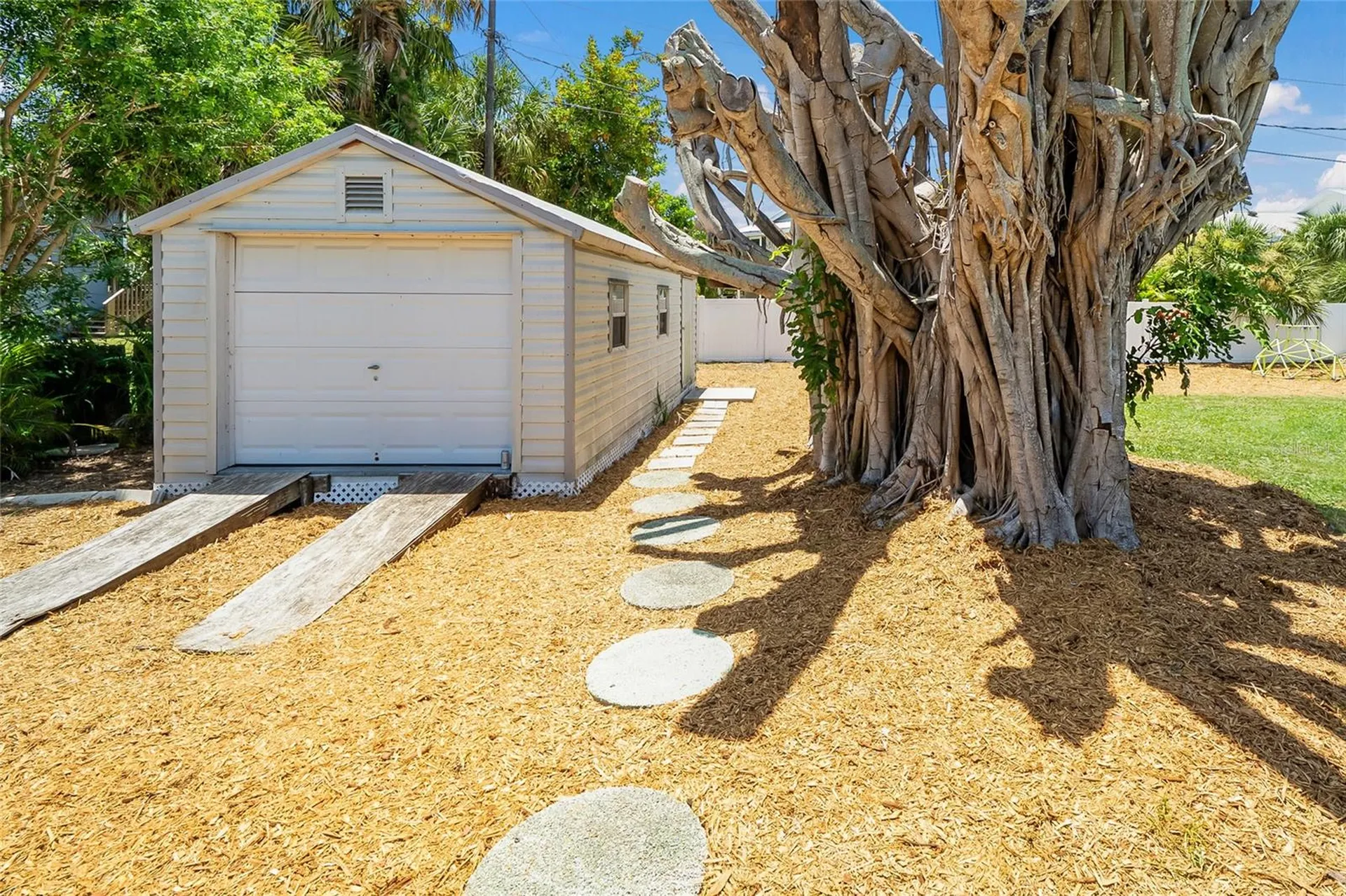 4512 99th Street W Bradenton FL 34210