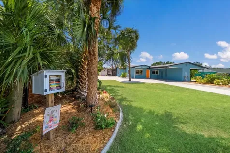 4512 99th Street W Bradenton FL 34210