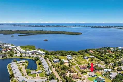4512 99th Street W Bradenton FL 34210