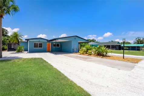 4512 99th Street W Bradenton FL 34210