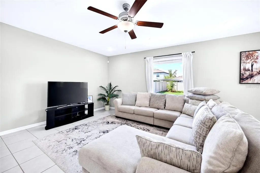 31724 Sun Kettle Loop Wesley Chapel FL 33545