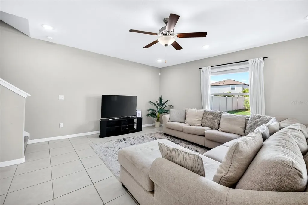 31724 Sun Kettle Loop Wesley Chapel FL 33545