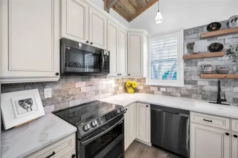 525 Lexington Street Dunedin FL 34698