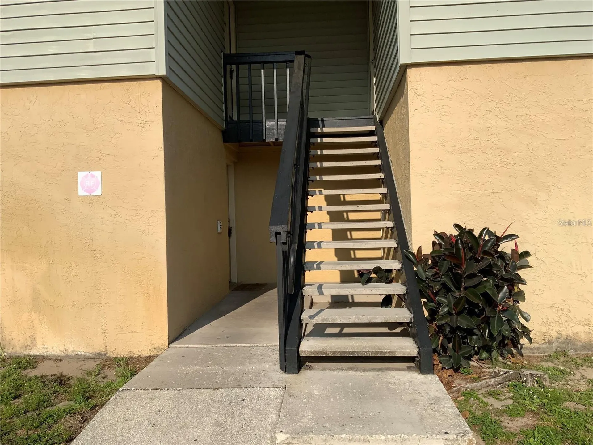 235 Red Maple Place Brandon FL 33510