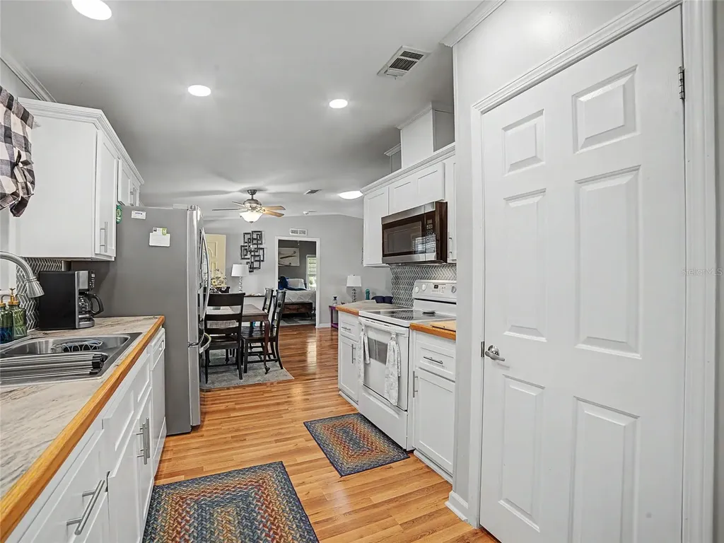 37513 Campo Avenue Zephyrhills FL 33541