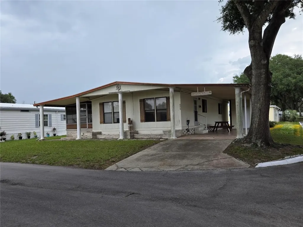 6306 Waterfront Lane Zephyrhills FL 33542