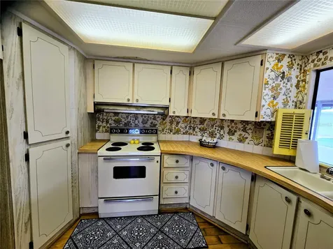 6306 Waterfront Lane Zephyrhills FL 33542
