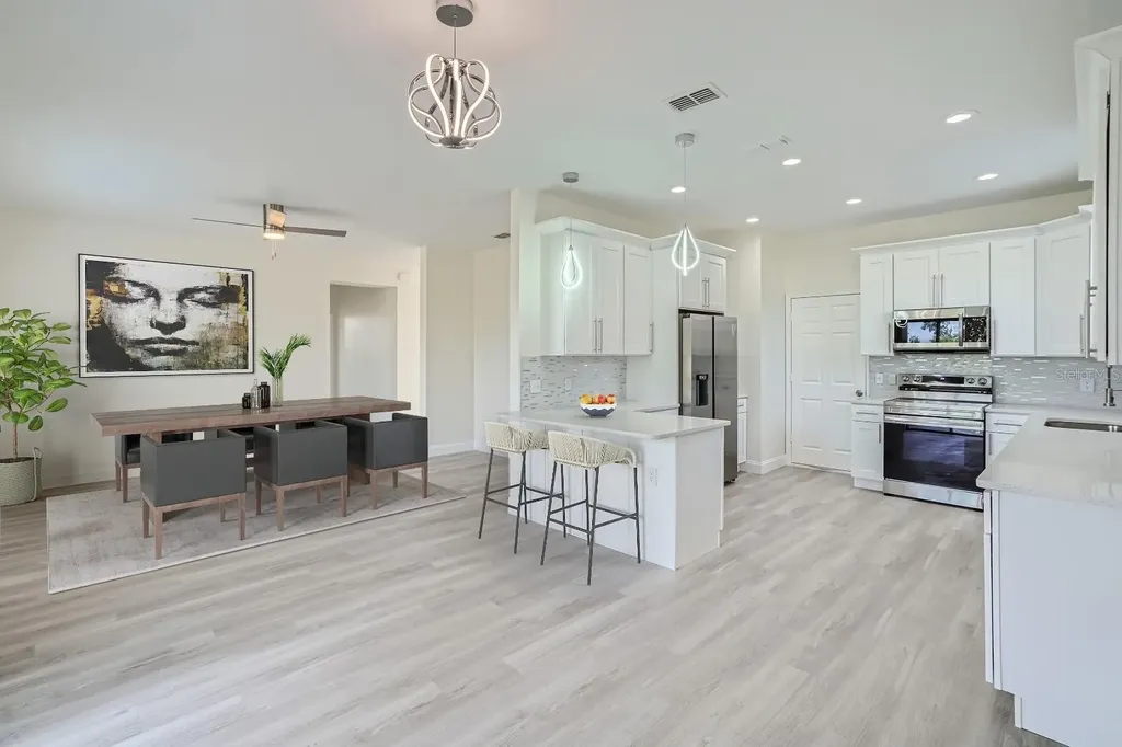 5424 Hammock View Lane Apollo Beach FL 33572