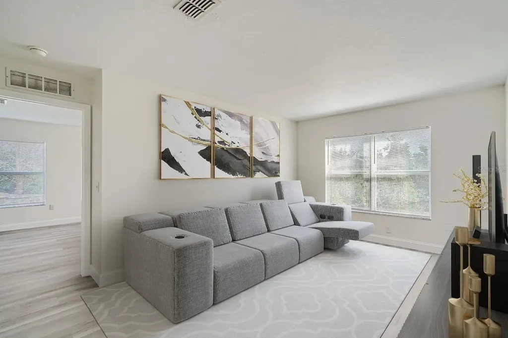 5424 Hammock View Lane Apollo Beach FL 33572
