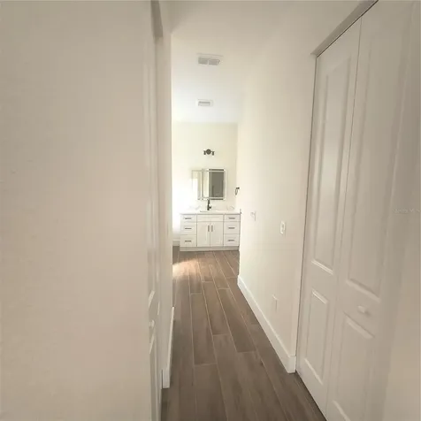 20016 Oakflower Avenue Tampa FL 33647