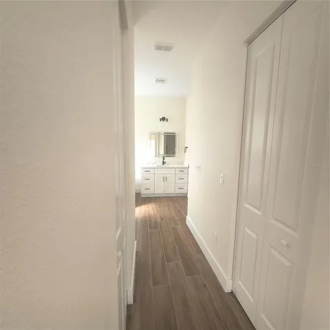 20016 Oakflower Avenue Tampa FL 33647