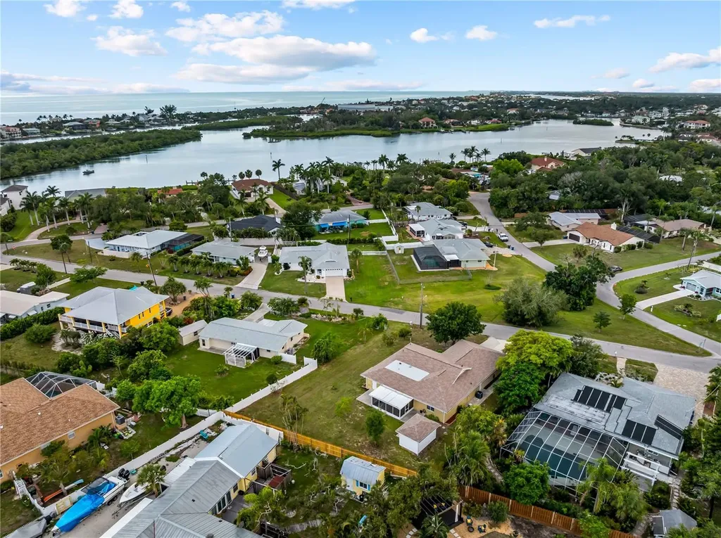 507 Palm Avenue Nokomis FL 34275