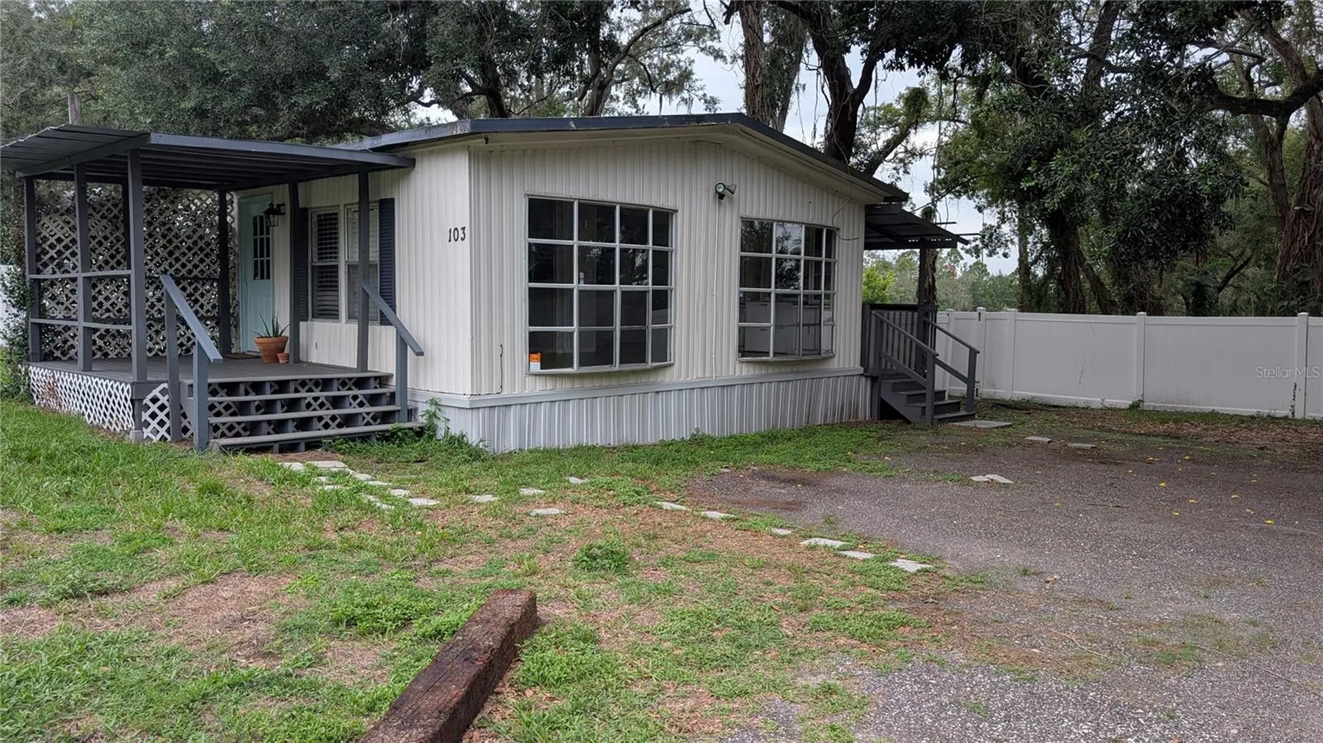 11716 E U.s. Highway 92 Seffner FL 33584