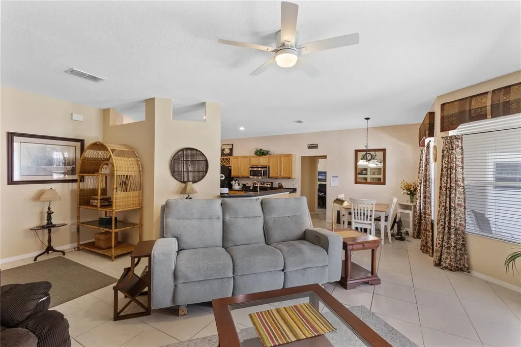 3670 Half Moon Drive Orlando FL 32812