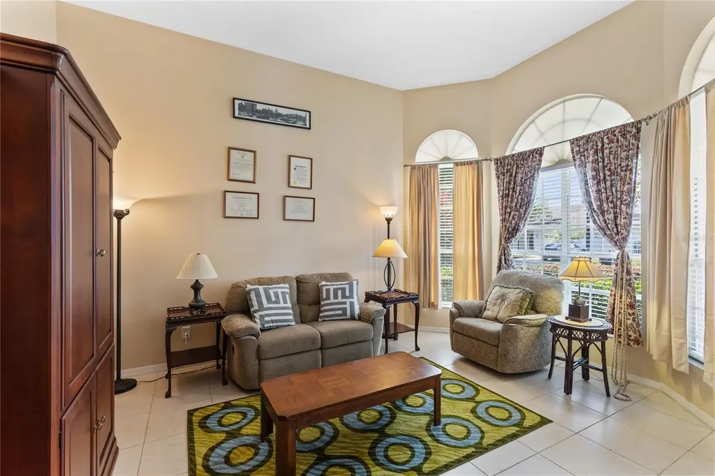 3670 Half Moon Drive Orlando FL 32812