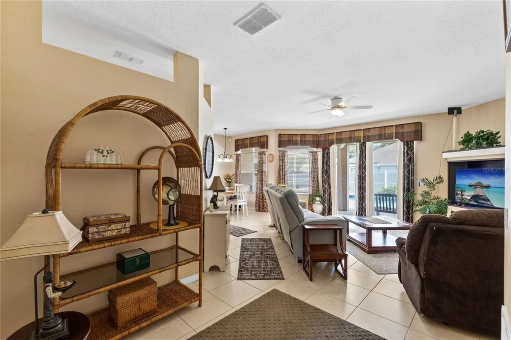 3670 Half Moon Drive Orlando FL 32812