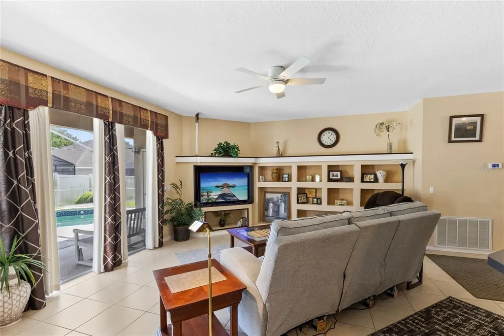 3670 Half Moon Drive Orlando FL 32812