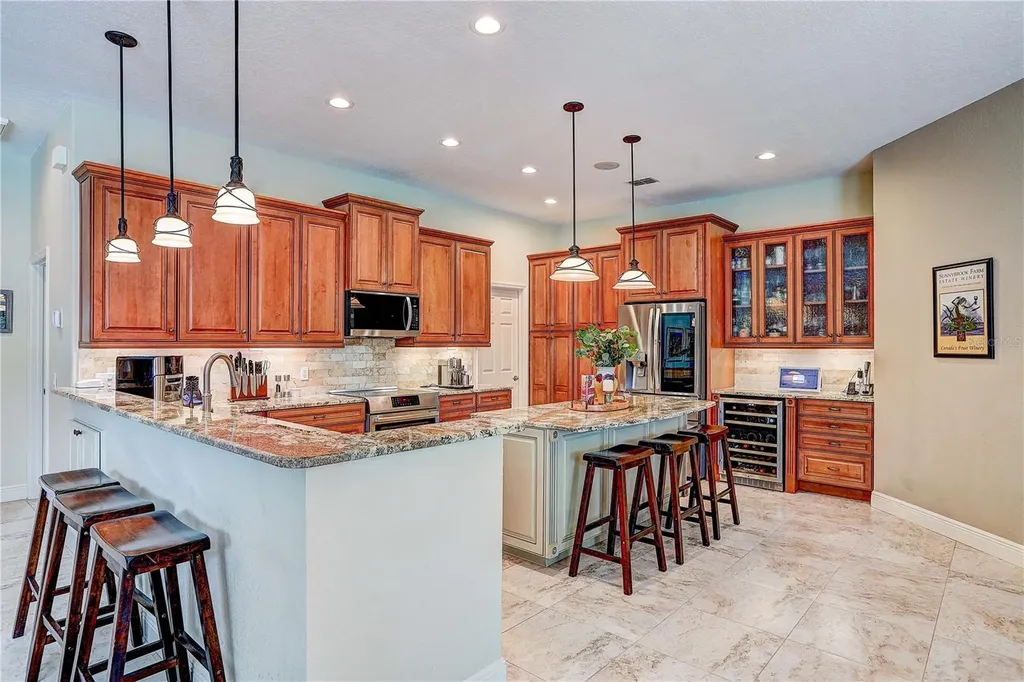 2812 Clubhouse Drive Plant City FL 33566