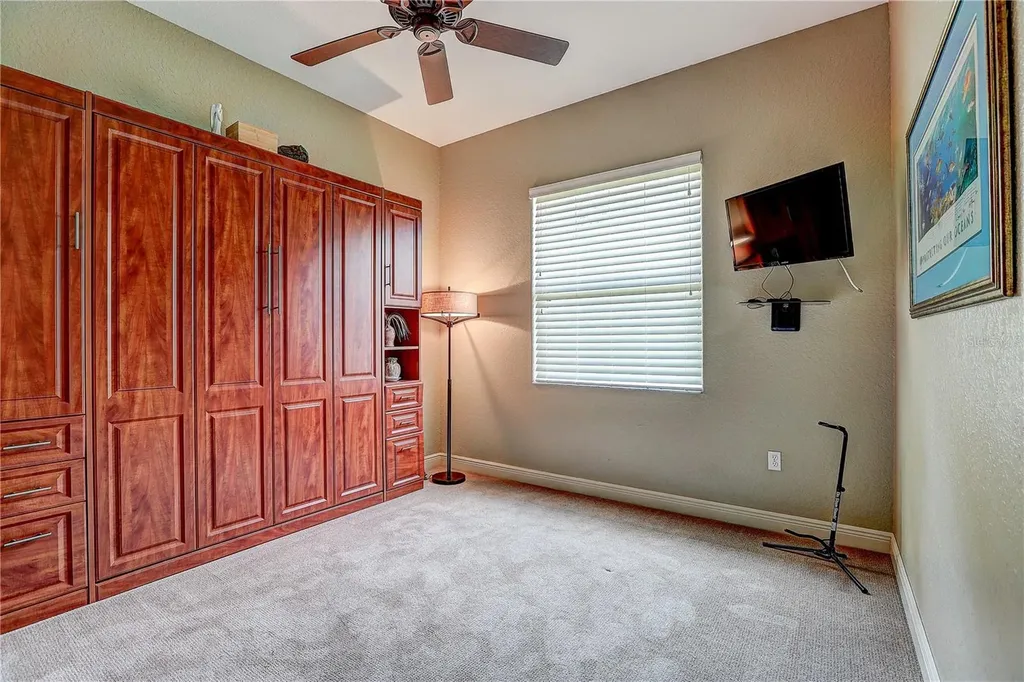 2812 Clubhouse Drive Plant City FL 33566