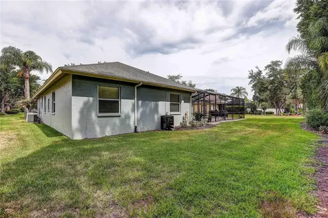2812 Clubhouse Drive Plant City FL 33566